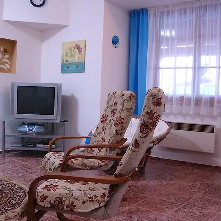 Appartement Apartman Apet